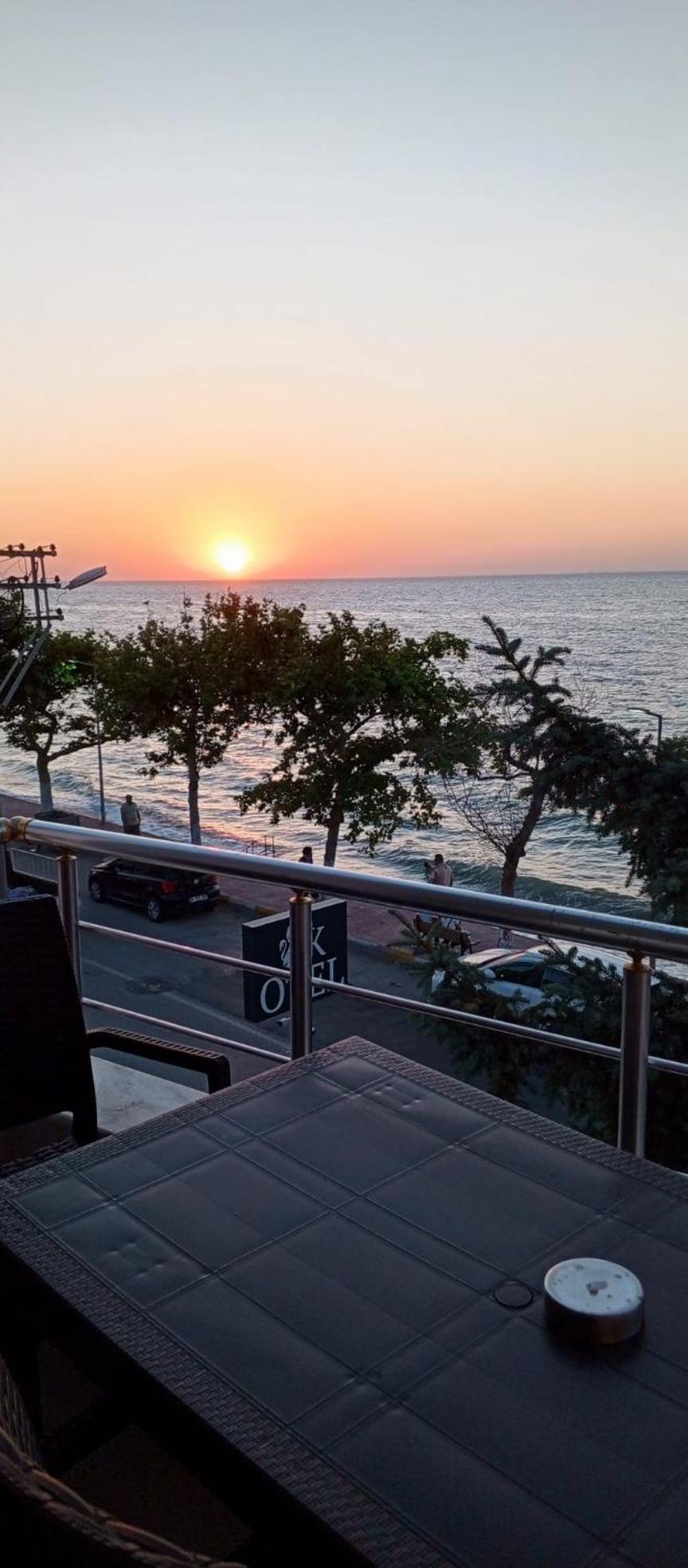Kilicarslan Otel Cinarcik Ngoại thất bức ảnh