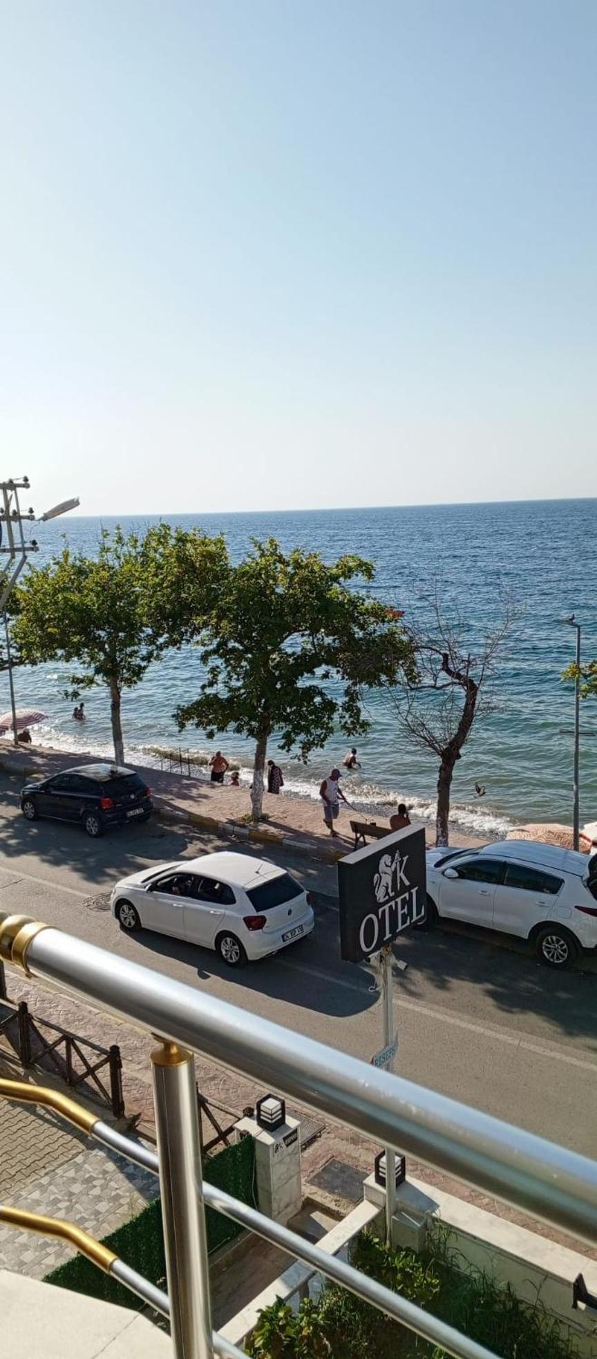 Kilicarslan Otel Cinarcik Ngoại thất bức ảnh